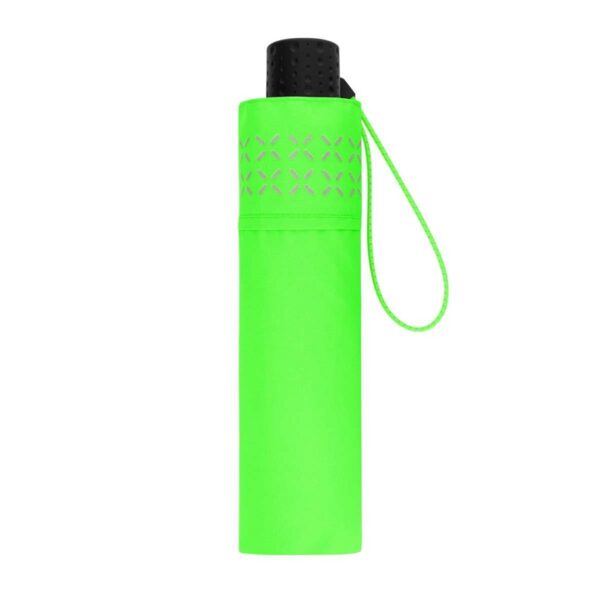 Fluorestseeruv kompaktne vihmavari helkuritega – ere ja kerge, tagab nähtavuse vihmas ja pimedas.