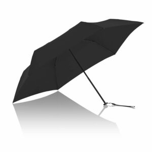 Ülikerge ja kompaktne vihmavari Knirps X4U Black koos niiskust imava ümbrisega.