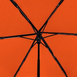 Ülikerge ja kompaktne vihmavari Knirps X4U Neon Orange koos niiskust imava ümbrisega.